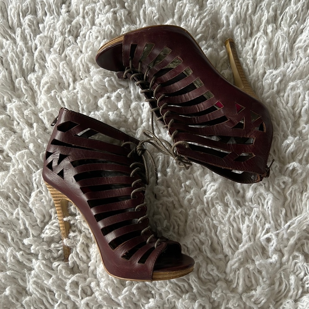 Dolce Vita brown heels